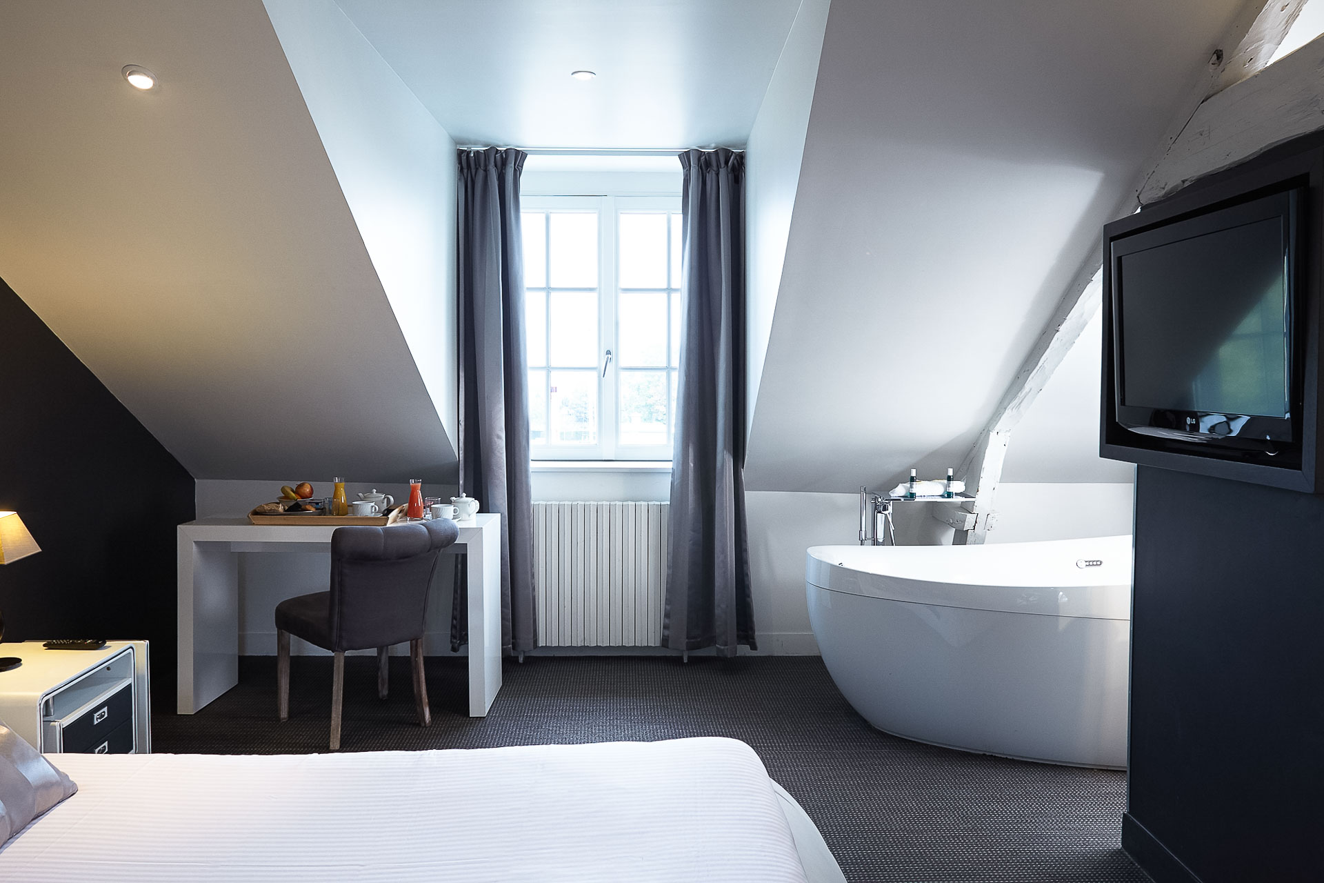 Romantic Hotel Honfleur Hotel Le Cheval Blanc Junior Suite