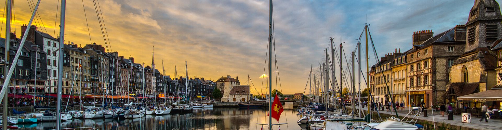 port honfleur coucher de soleil hotel le cheval blanc