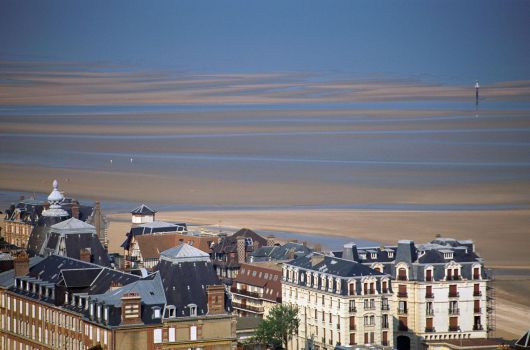 vue plage honfleur hôtel le cheval blanc