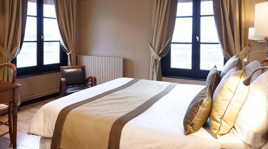 chambre deluxe le cheval blanc hôtel à Honfleur